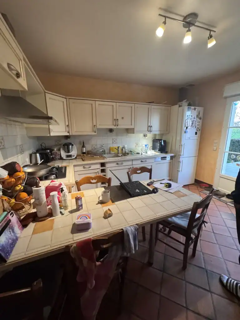 Cuisine à Rambouillet avant rénovation par Mon Cuisiniste Privé
